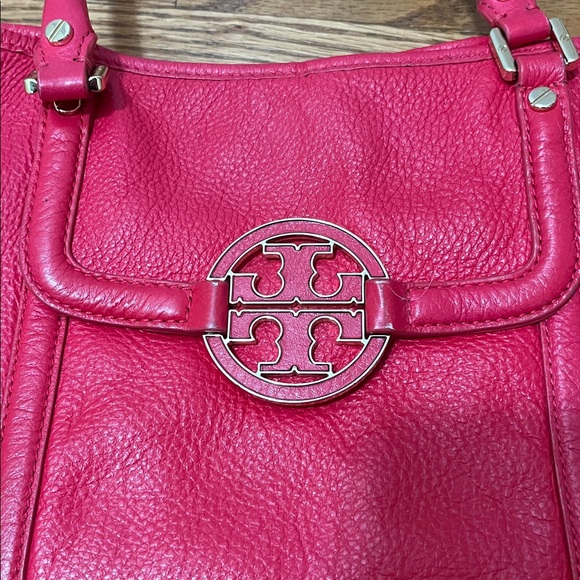 Tory Burch Amanda Tote - Picture 11 of 11